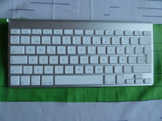 Tastatura Apple bluetooth A1314 originala impecabila foto