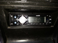 Smailo SCR-01 Radio &amp;amp; MP3 AUTO cu USB si Card Reader foto