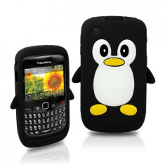 Husa silicon pinguin Blackberry 8520/30/9300 foto