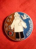 Insigna Cruce Rosie- Doctor , URSS , d= 3,8 cm