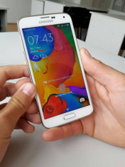 Smartphone SAMSUNG Galaxy S5 G900F 16GB 4G White foto