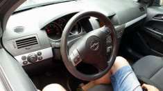 Opel Astra 2006 foto