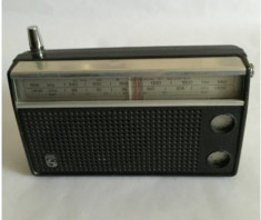 Radio portabil analog Philips 2 benzi foto