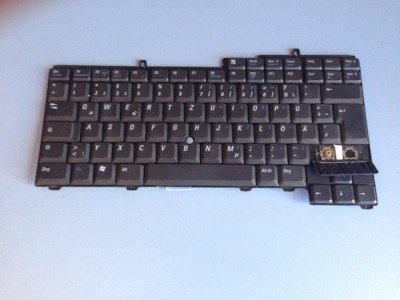 TASTATURA DELL LATITUDE D810 LIPSESTE O TASTA foto