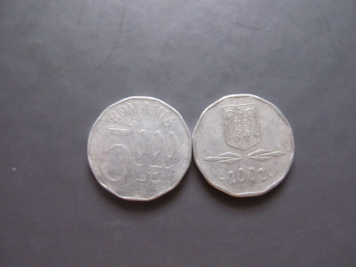 ROMANIA 5.000 LEI / 2002. foto