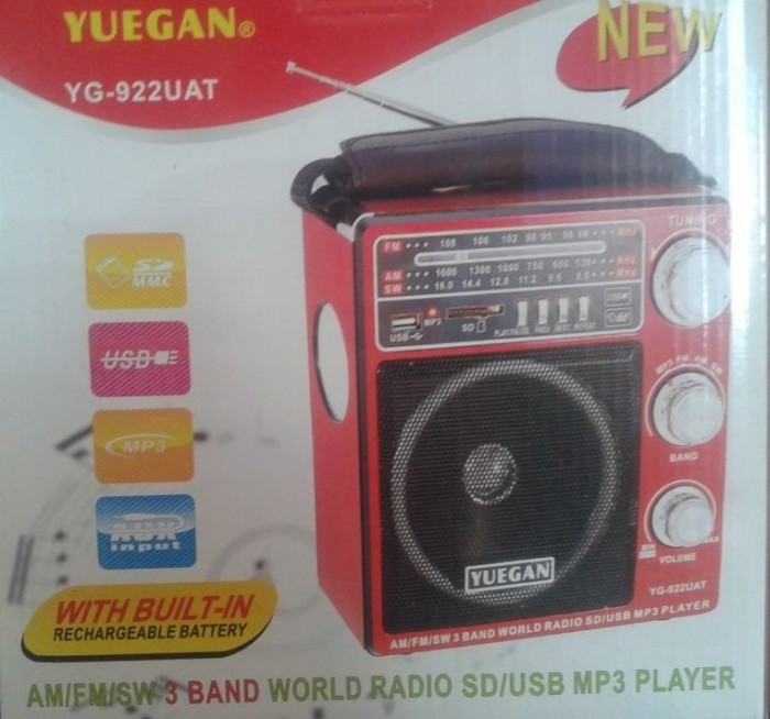Radio cu mp3, usb si lanterna Radio cu mp3, usb si lanterna