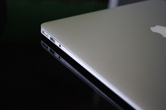 MacBook Air 13-inch in stare excelenta foto