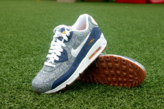 Adidasi Nike Air Max 90 Liberty foto