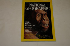 National Geographic - august 2002 - The first Pioneer ? foto