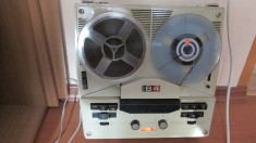 Vand magnetofon Tesla B4 functional foto