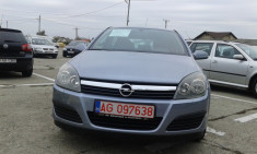 Opel Astra foto