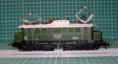 Locomotiva electrica E44 marca Fleischmann scara HO(3927) foto