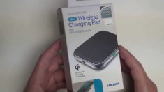 Samsung galaxy wireless charging pad with micro USB charger foto