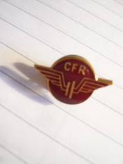 Insigna CFR cu buton , L= 2 cm , metal si email foto