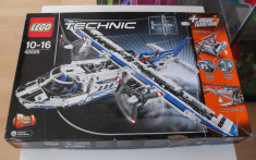 Vand Lego Technic-42025-Cargo Plane, original, sigilat, 1297 piese, 10-16 ani foto