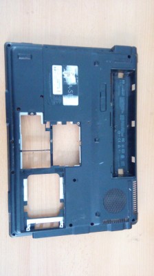 Bottom case hp compaq V6000 A99 foto