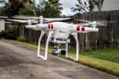 SUPER OKAZIE: DRONA DJI Phantom 3 Standard cu 2 BATERII foto