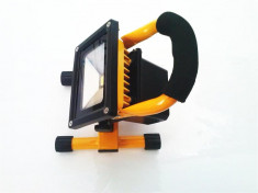 Proiector reflector 10W cu LED tip lanterna cu acumulator foto