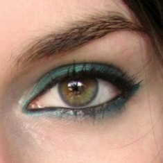 CREION CONTUR OCHI VERDE EYELINER OLAY OIL OF OLAZ EYELINER KAJAL FOREST GREEN foto