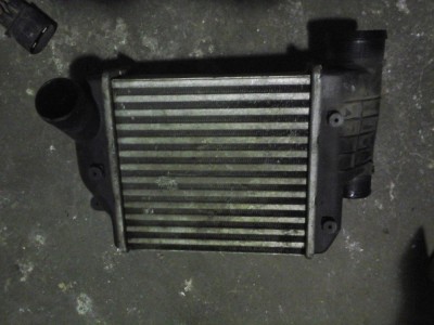 Vand intercooler Audi A6 foto