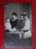 Vedere - Carte postala - Poza veche - atelier foto - Copii 1917, Necirculata, Fotografie