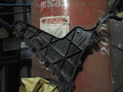 Vand suport stanga bara spate Audi A4 foto