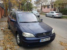 Opel Astra foto