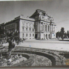 CPI (B6046) CARTE POSTALA - ORADEA - PIATA VICTORIEI, 1965