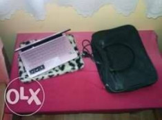 Vand Laptop Notebook HP MINI roz + husa + geanta foto