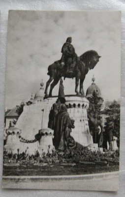 CPI (B6088) CARTE POSTALA - CLUJ - STATUIA LUI MATEI CORVIN, 1969 foto