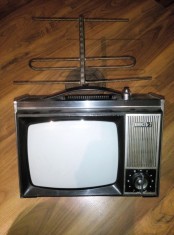 Televizor/Televizoare/TV/Monitor Color Portabil Rusesc cu Antena, Vintage foto