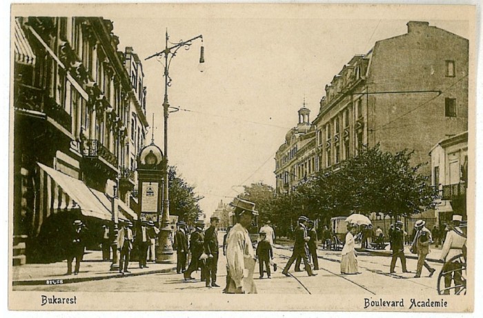 2138 - BUCURESTI, Ave. Academiei - old postcard, real PHOTO - unused