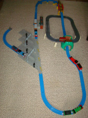 Seturi trenulete electrice Thomas (Tomy Toys) + extensii foto