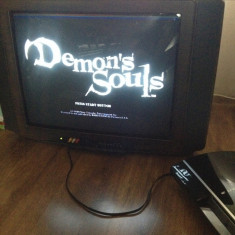 PLAY STATION 3 PHAT - PS 3 - 80 GB + DEMONS SOULS foto