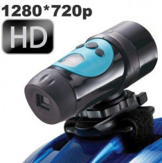 Mini camera sport rezistenta la apa HD 720P foto