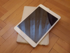 Tableta Apple iPad mini Wi-Fi, alba, model A1432, impecabila, husa foto
