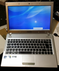 Laptop Samsung Q330 DOT2 13.3&amp;quot; Intel Core i3 2.53 GHz, 500 GB HDD, 4 GB RAM foto