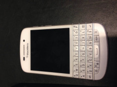 telefon BlackBerry Q10 alb foto