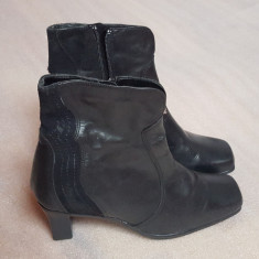 Ghete dama din piele -sh - marime size 37