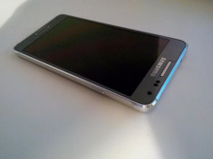 Samsung Galaxy Alpha Argintiu (placa de baza defecta) foto
