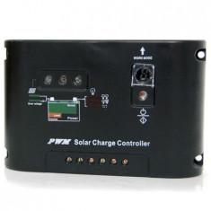 SOLAR PV CHARGE CONTROLLER 12V/24V 20A foto