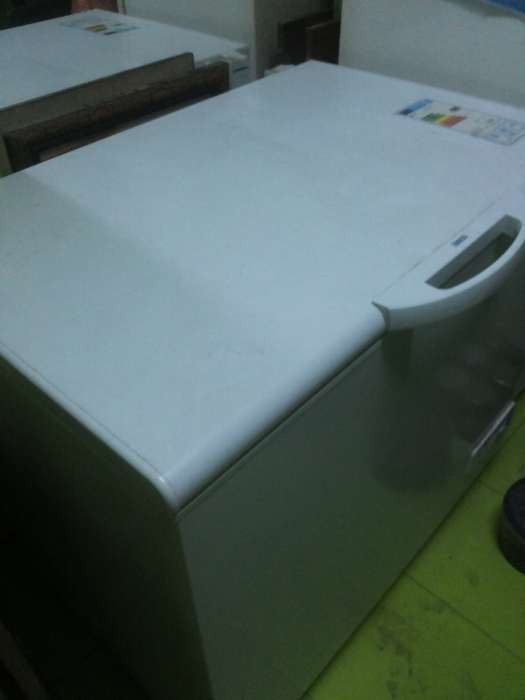 Lada Frigorifica Zanussi Zfc627wap Capacitate 260 L Clasa A