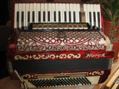 Acordeon Horch 120 basi foto