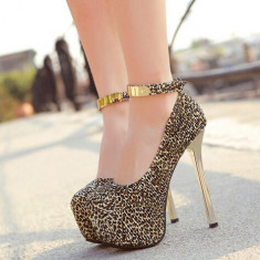 CH2339-8 Pantofi model animal print, cu toc inalt, platforma si barete subtiri, accesorizate foto