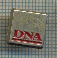 930 NEW INSIGNA - DNA -PRODUSA DE ARCAPEA - PARIS - FRANTA -starea care se vede foto