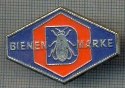 906 NEW INSIGNA -BIENEN MARKE -GERMANIA -SIMBOL ALBINA -starea care se vede foto