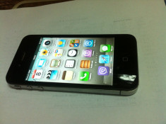 Vand iPhone 4S 16GB negru foto