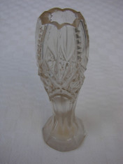 Frumoasa vaza din cristal lucrata manual, perioada anilor 1920 foto