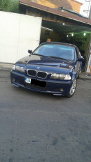 BMW 320i foto