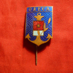 Insigna veche Odessa -anii '50 URSS , metal si email , h= 2,7 cm